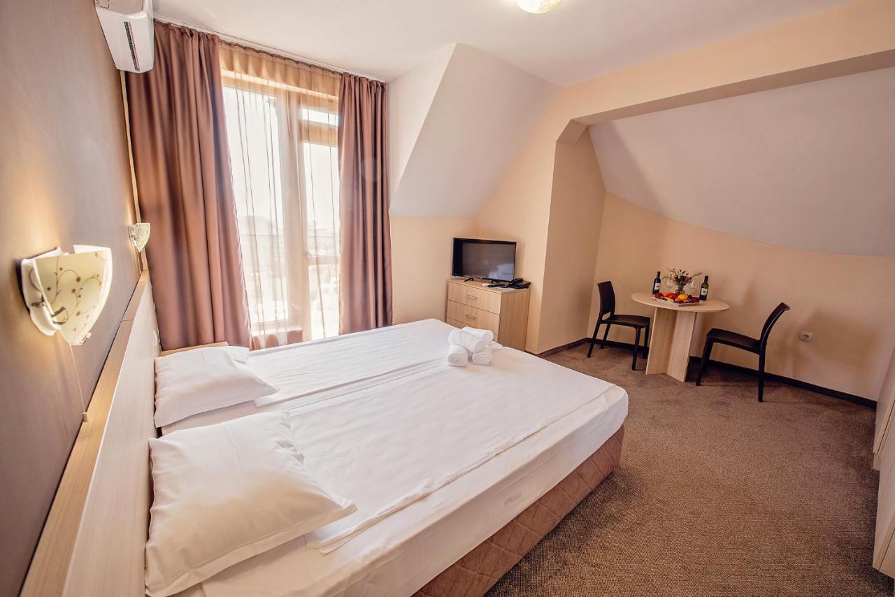 Hotel Santa Maria Obzor Zewnętrze zdjęcie