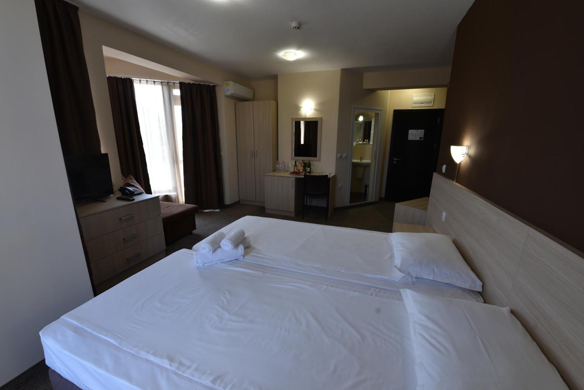 Hotel Santa Maria Obzor Zewnętrze zdjęcie